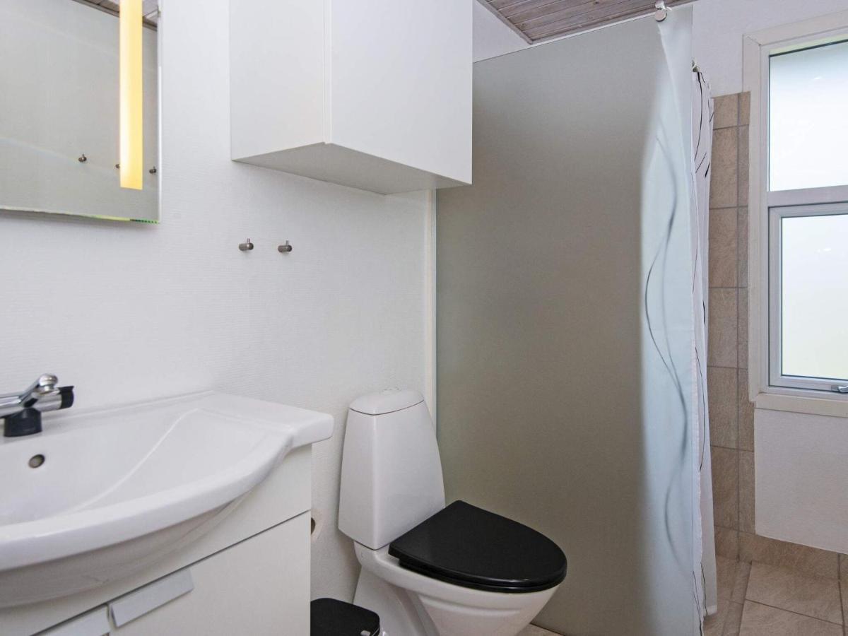 9 Person Holiday Home In Juelsminde Sonderby  المظهر الخارجي الصورة
